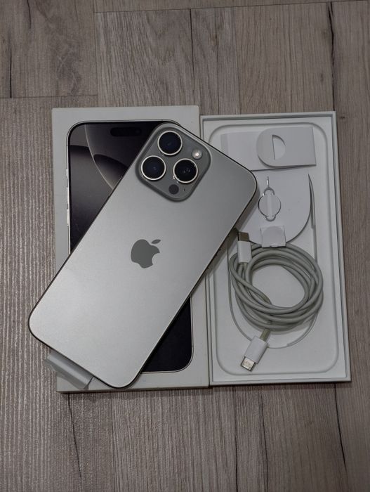 iPhone 16 Pro Max 256 gb ёмкость 93 идеальное