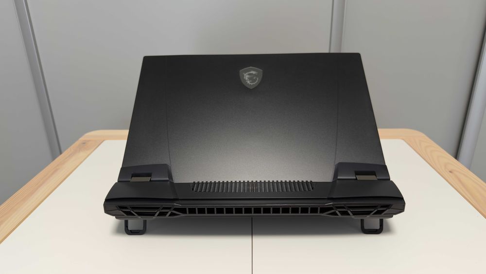 Laptop Gaming MSI Titan GT77HX 13VI (128 Gb RAM, Wi-Fi 7, 6 Tb SSD)