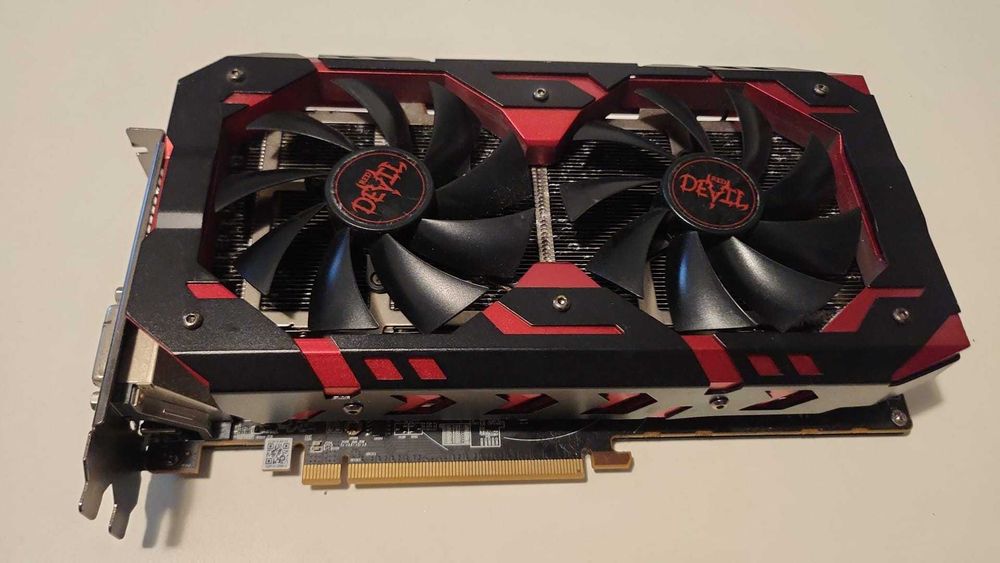 Plăci video GPU GTX 1070 / RX 580 / Vega 64 (ASUS, Red Devil, Nitro+,MSI), sursă EVGA 1200W Platinum