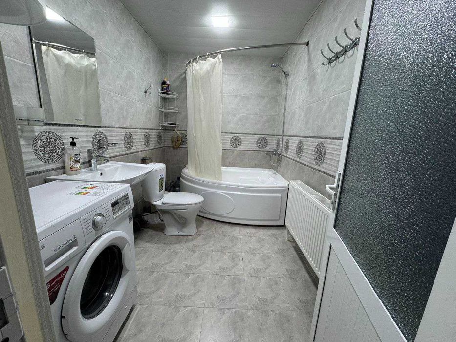 3 хонали 106 кв.м уй сотилади. Ориентир: Крытый рынок