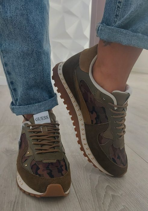 Оригинални маратонки GUESS, 38.