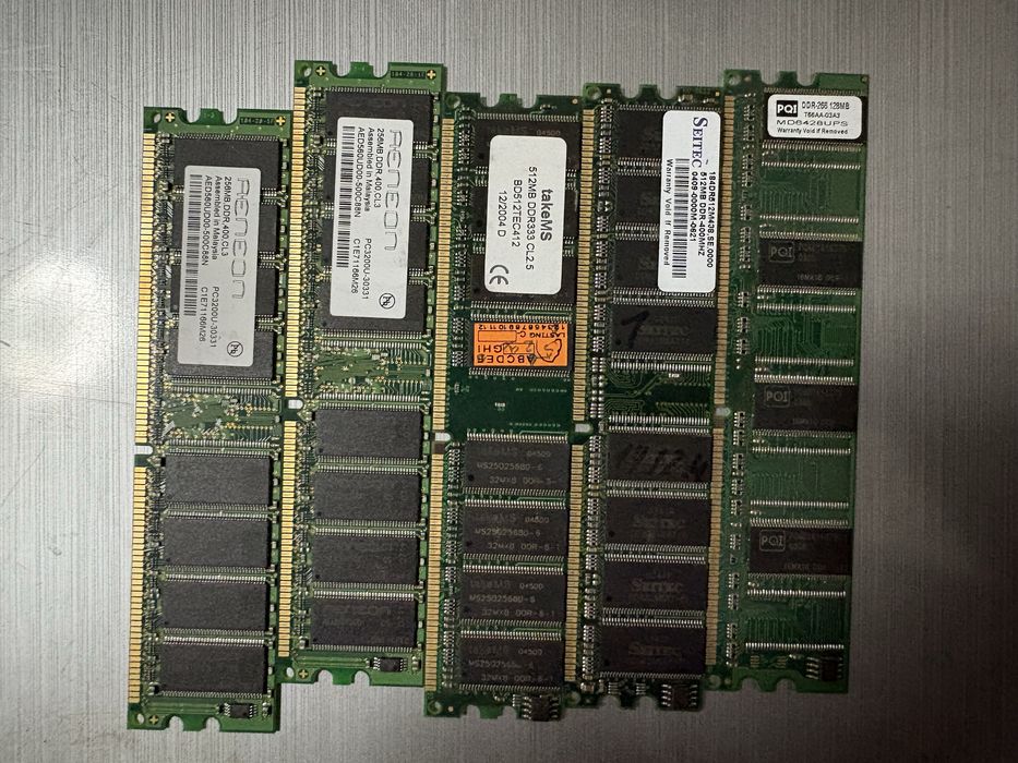 RAM DDR1  functionale  400 / 333 / 266 MHz – 1,75 GB – 5 module