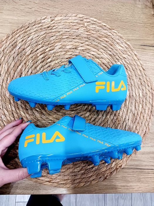 Чисто нови  детски бутонки на Filа