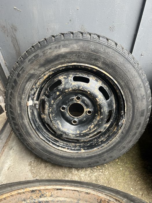 Продаваме 4 зимни гуми с джанти на изгодна цена