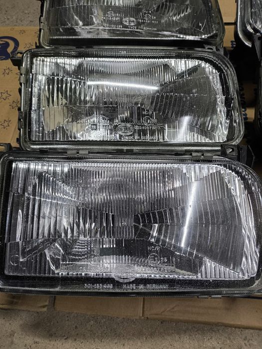 Фара Hella Passat B3