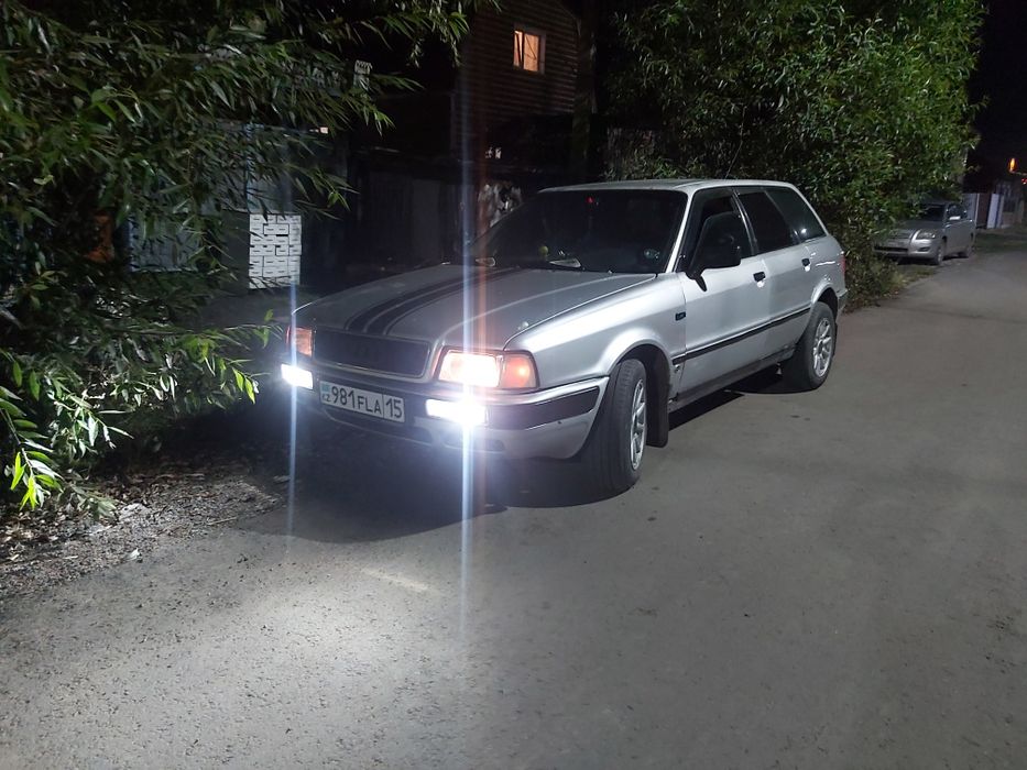 Продам Ауди б4 универсал газ бензин