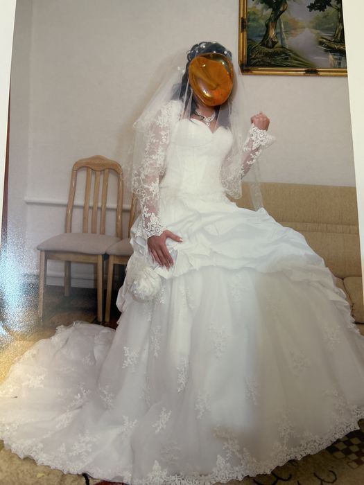 Свадебное платье.