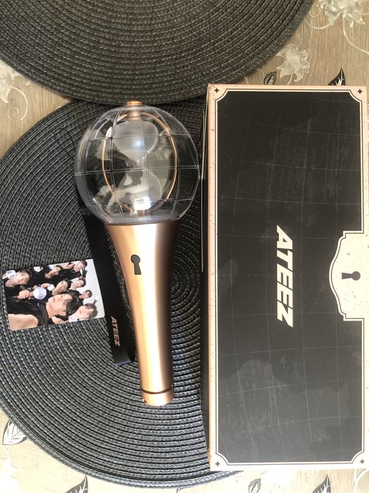 ATEEZ Official Lightstick ver. 2 ( Lightiny )