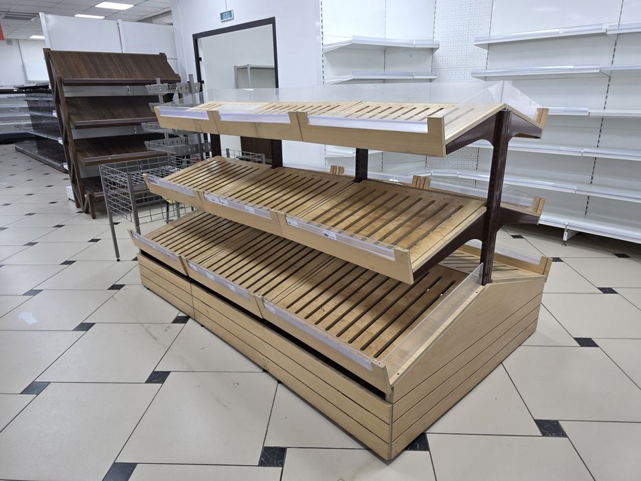 Продаю стеллажи из дерева