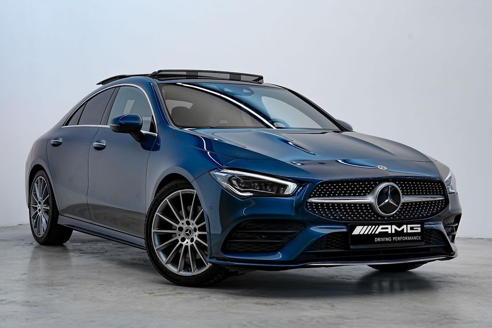 Mercedes-Benz CLA 200 Mercedes CLA200 AMG//Full Option