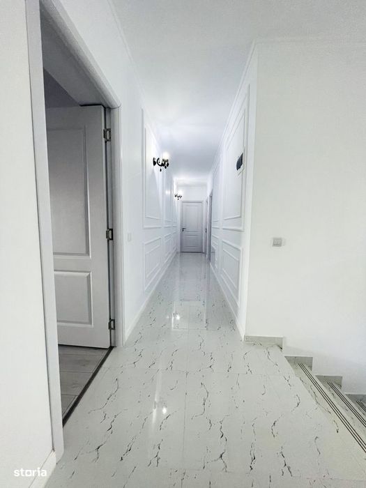 Casă de vânzare – 6 camere P+M, Haieu