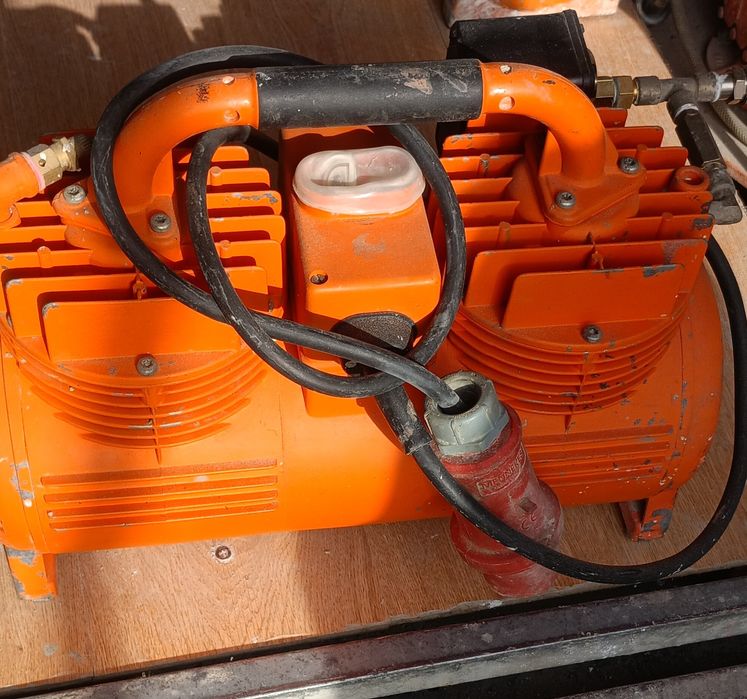 Compresor pompa tencuit