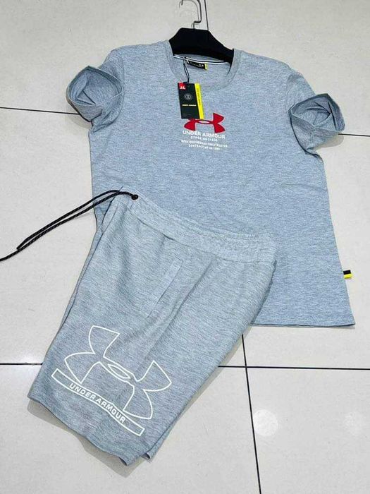 Мъжки къси екипи Under Armour