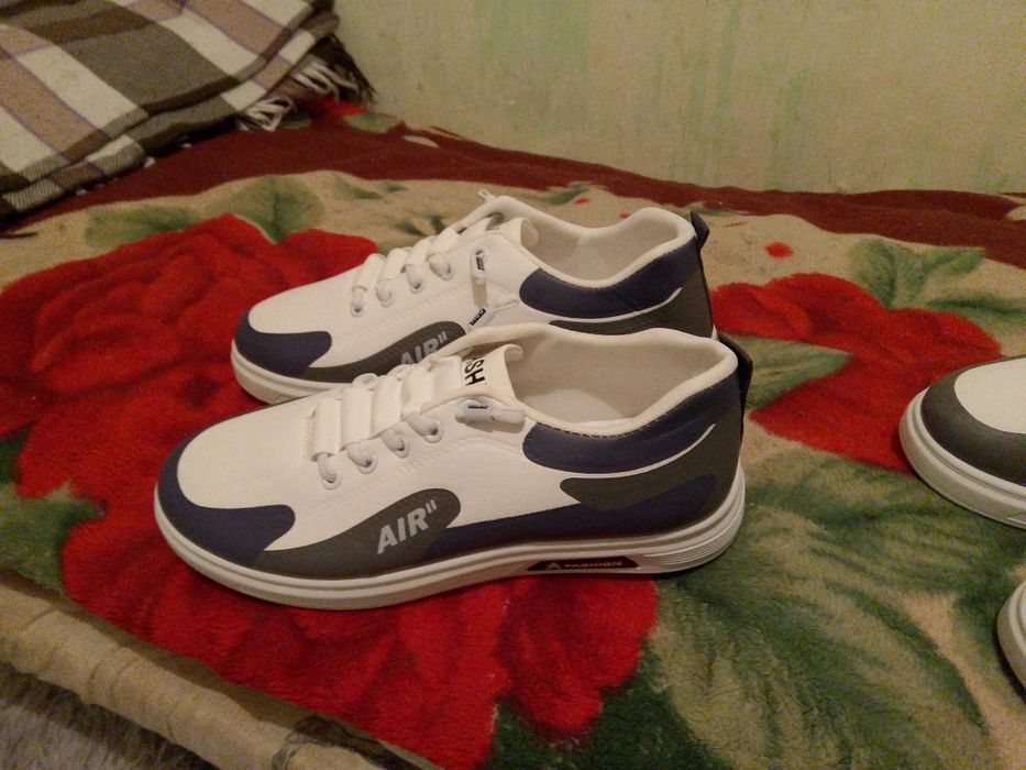 Кросовки за 2 пары 5500