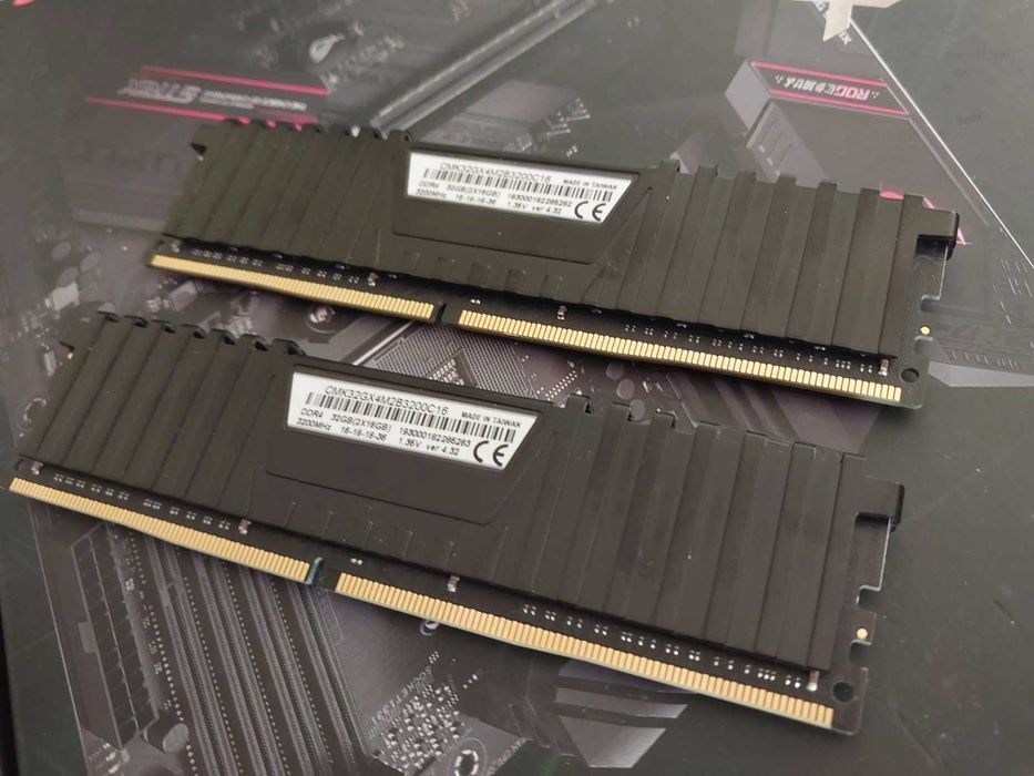 32GB 3200Mhz CL16 - G.Skill Ripjaws, Kingston Fury, Corsair Vengance