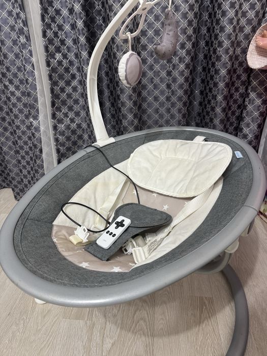 Продам шезлонг для ребенка.