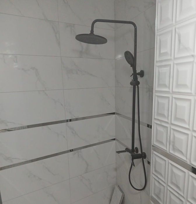 Плочки за баня, стена