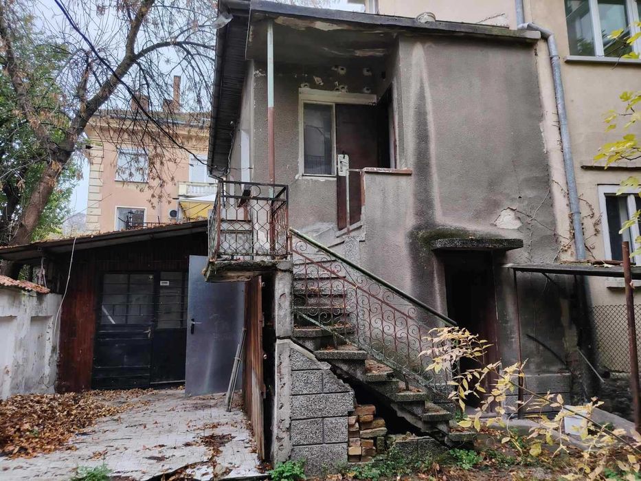 Продава се Къща в Плевен, Дружба 1 - 33 кв.м за 1267 €/кв.м - Снимка #1