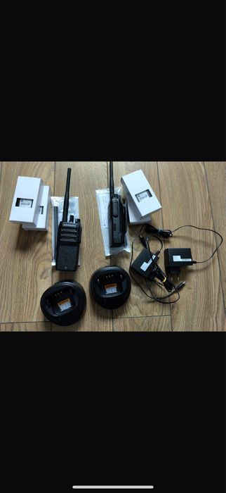 Stații Radio Motorola R2 – NOI, Sigilate | Set complet