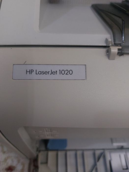 HP LaserJet 1018, 1020
Принтер