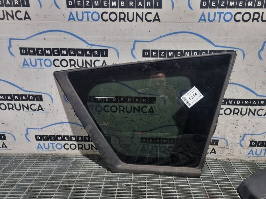 Geam fix caroserie dreapta Mitsubishi Outlander Facelift 2009 - 2012 SUV 4 Usi (1314)