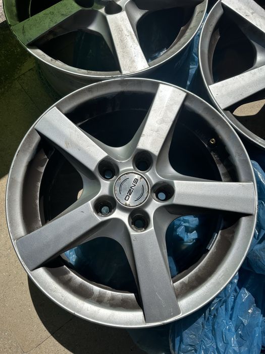 Jante Enzo 5×120 205/55/R16 de pe BMW F30