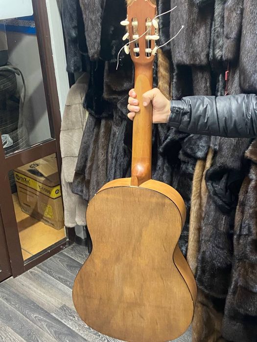 Гитара Yamaha C40M