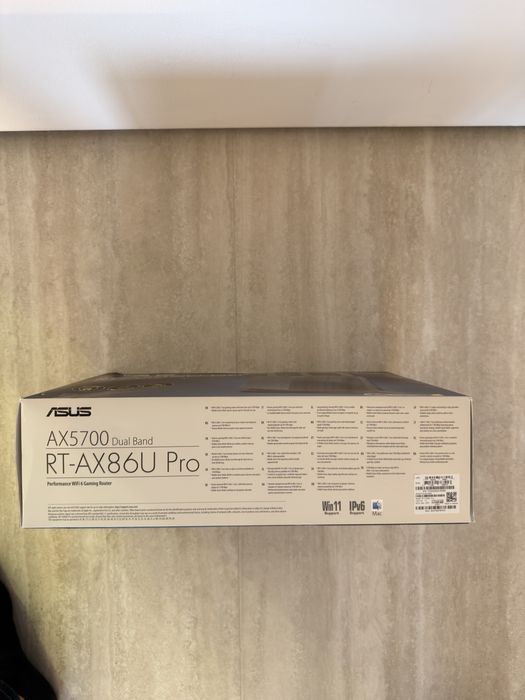 Router ASUS RT-AX86U Pro WiFi 6 AX5700 – ca nou, folosit foarte puțin