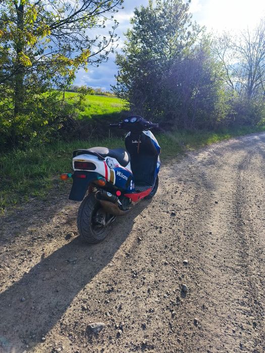 Vând scuter 2timpi