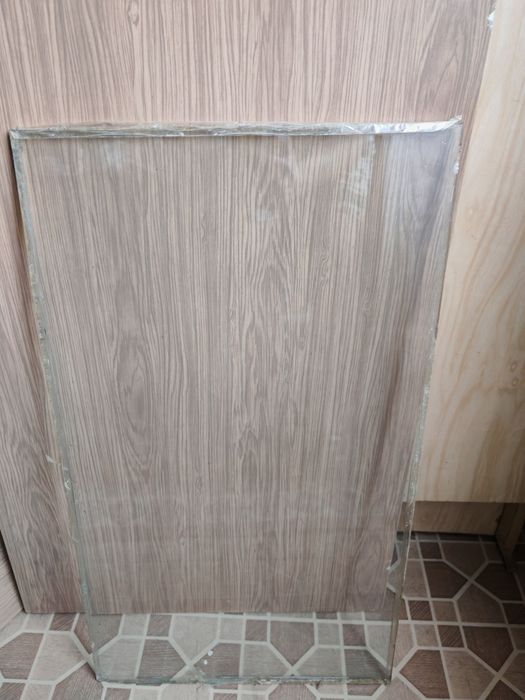 Продам стекло б/у