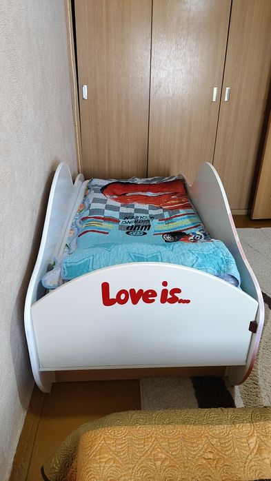 Продам детскую кровать