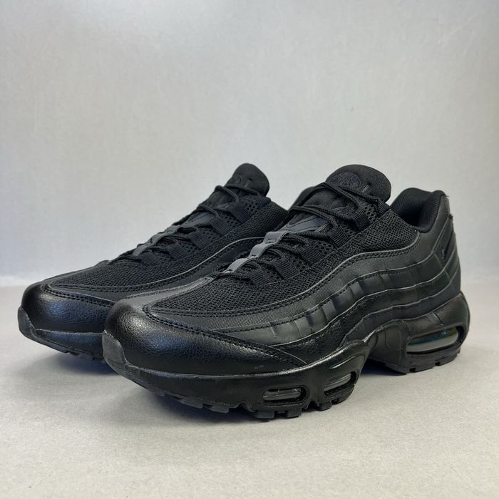 Nike Air Max 95 "Triple Black"! НОВИ!