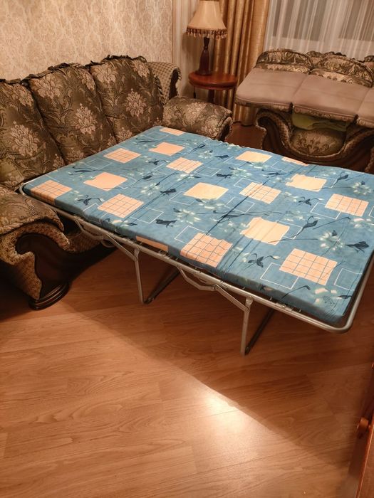 Продам мягкий уголок + пуфик