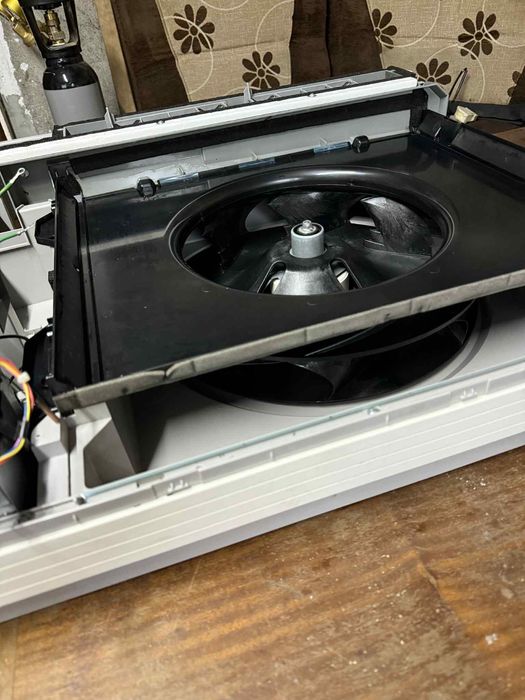 Инверторен климатик Дайкин 9000 BTU