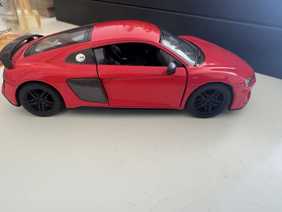 Метална количка играчка червено Ауди