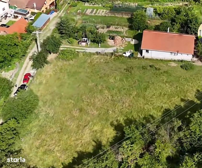 Teren intravilan de vânzare în zonă rurală
