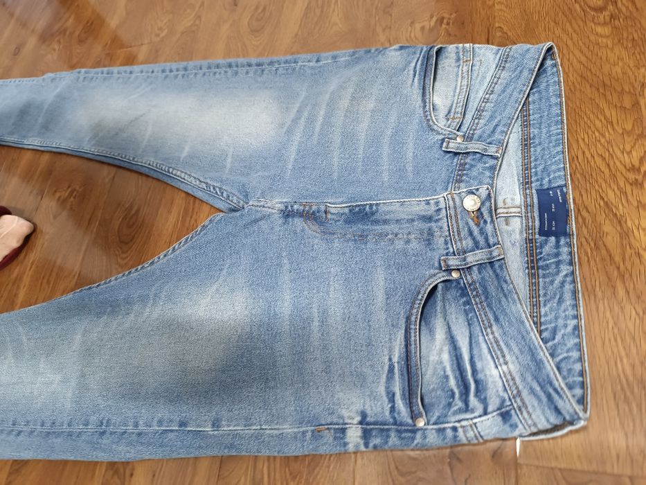 Blugi Zara Man că noi