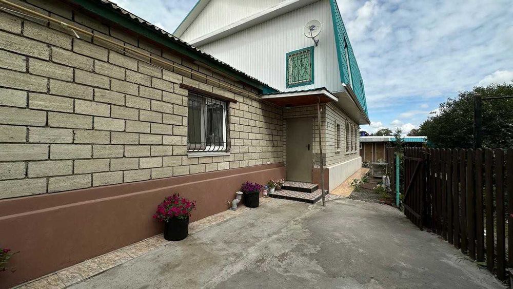 Продажа 2-этажного дома  В Центре!