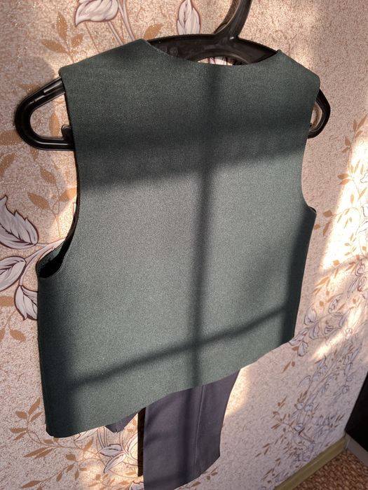 Продам жилетку.