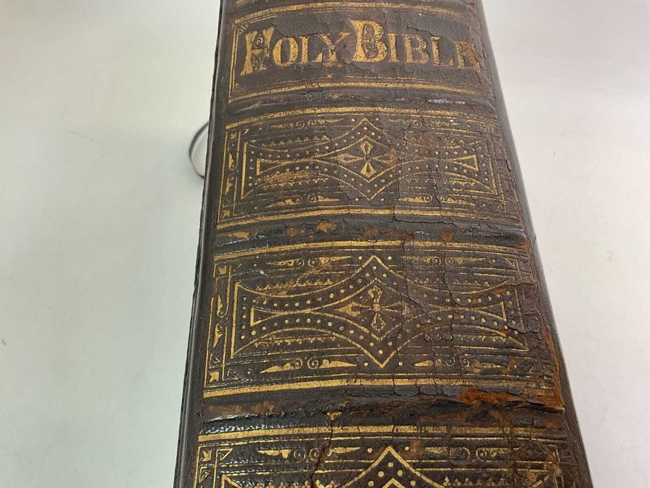 Biblia / Biblie veche , , engleza ,1875 , 5 kg, 33 x 26 x 9.5cm