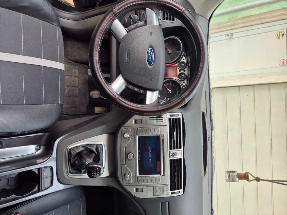 Vand Ford Kuga 2.0 Diesel Model TITANIUM