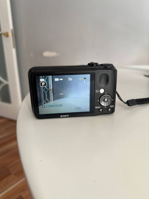 Sony h90 almost new guyyyyss