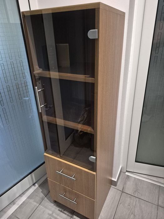 2vitrine cu geam