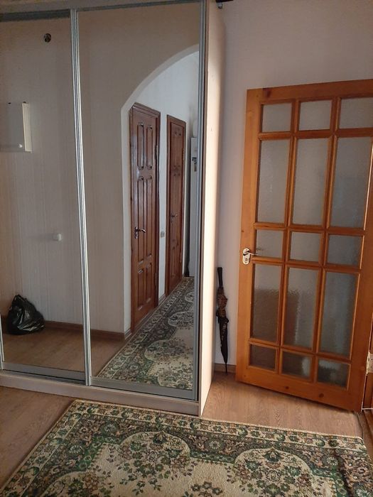 Продам квартиру 2 комнатную,53 кв.м