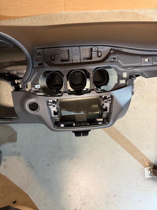 Plansa bord mercedes b-class