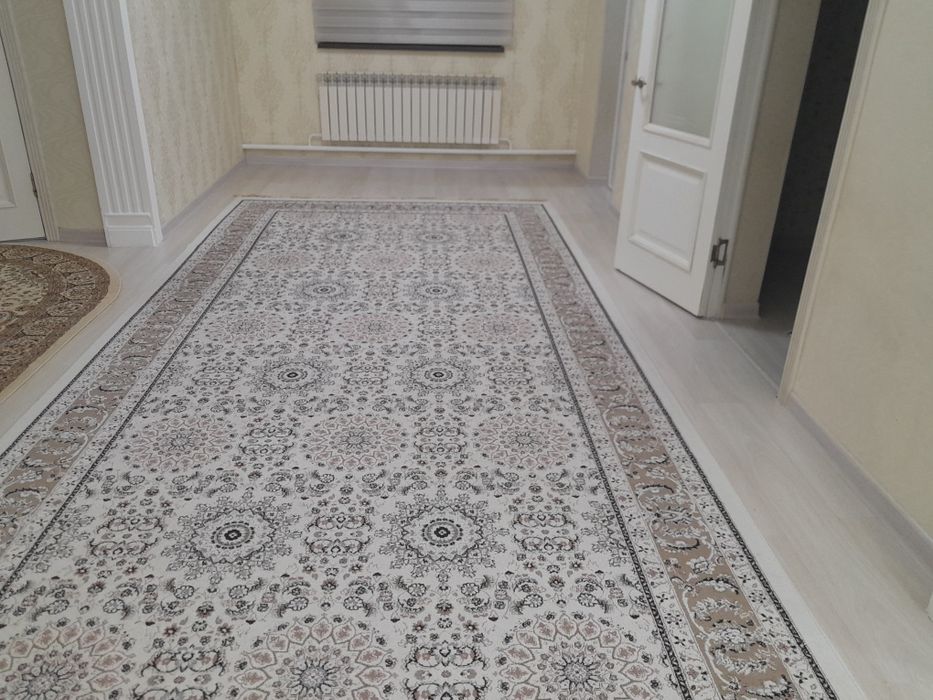 3.5м×4м размердегі кілем сатылады