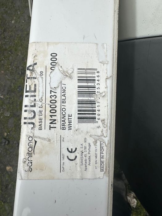 Cadă de baie ceramică