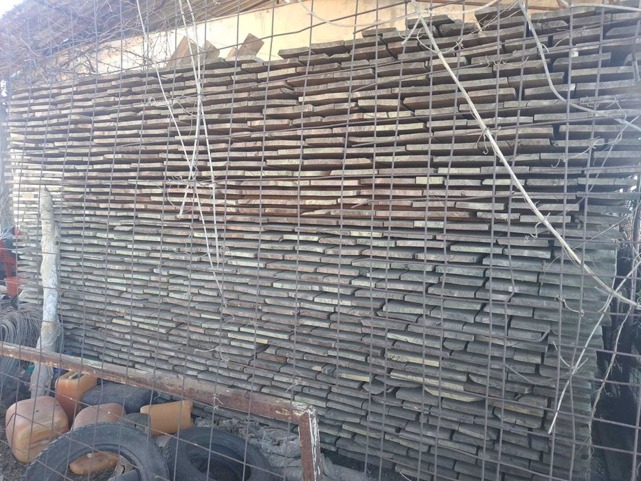 Scandura de brad uscata din 2006, 4m L si 2,5cm grosime