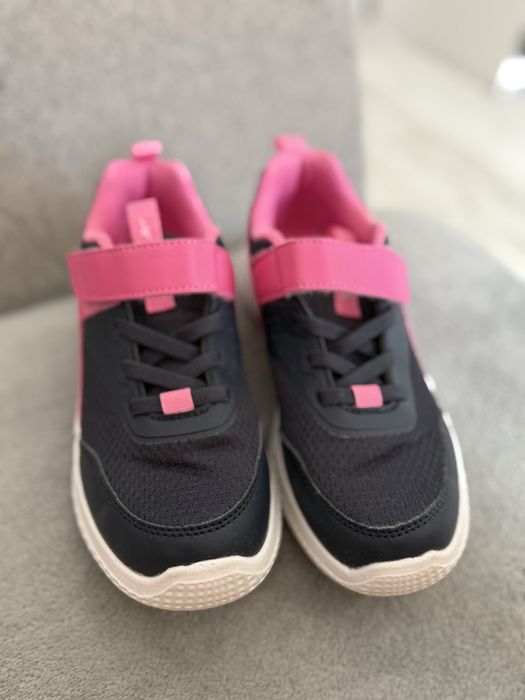 Adidasi fetita nr 32 (20,5)  purtati foare putin