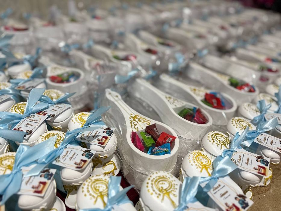 Той бастар из гипса